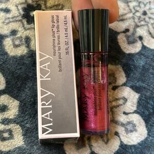 Mary Kay Nourishine Plus Lip Gloss .15 oz. SPARKLE BERRY 047945 NIB